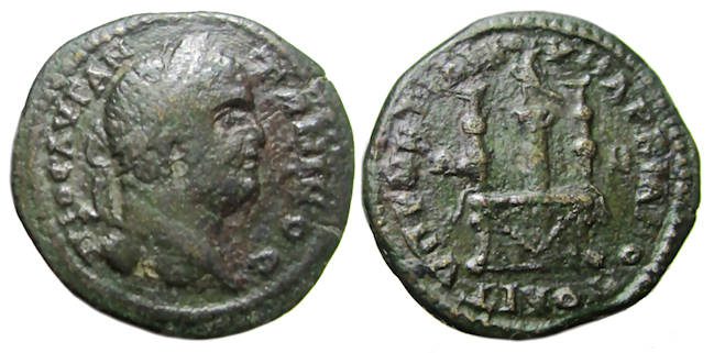 Caracalla Ae : Marcianopolis : Eagle on Column, all on Altar