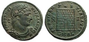 Constantine I Ae Follis : Campgate with Wreath in Field