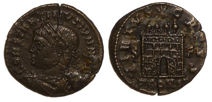 Constantine II Ae3 : VIRTVS CAESS : Open Door Campgate