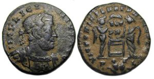 Licinius I Ae Follis : VLPP with Back-to-Back Captives Reverse