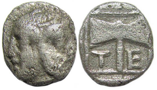 Tenedos, Islands off Troas : AR Obol : Janiform Head / Labrys